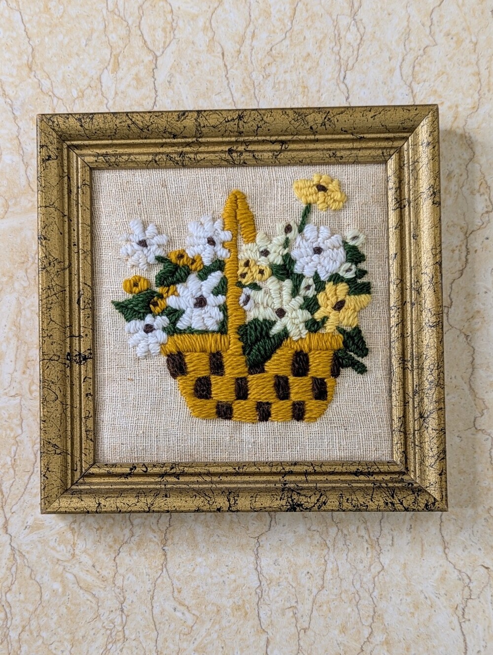 Vintage Embroidery Handmade Basket Of White Yellow Daisy Gold Tone Mini Frame